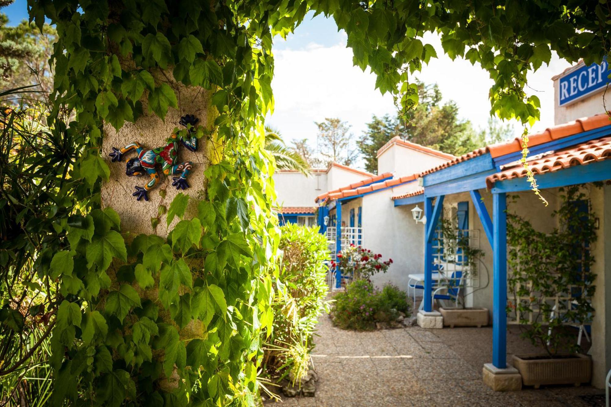 Hotel Des 4 Vents "Esprit Camargue" Aigues-Mortes Dış mekan fotoğraf