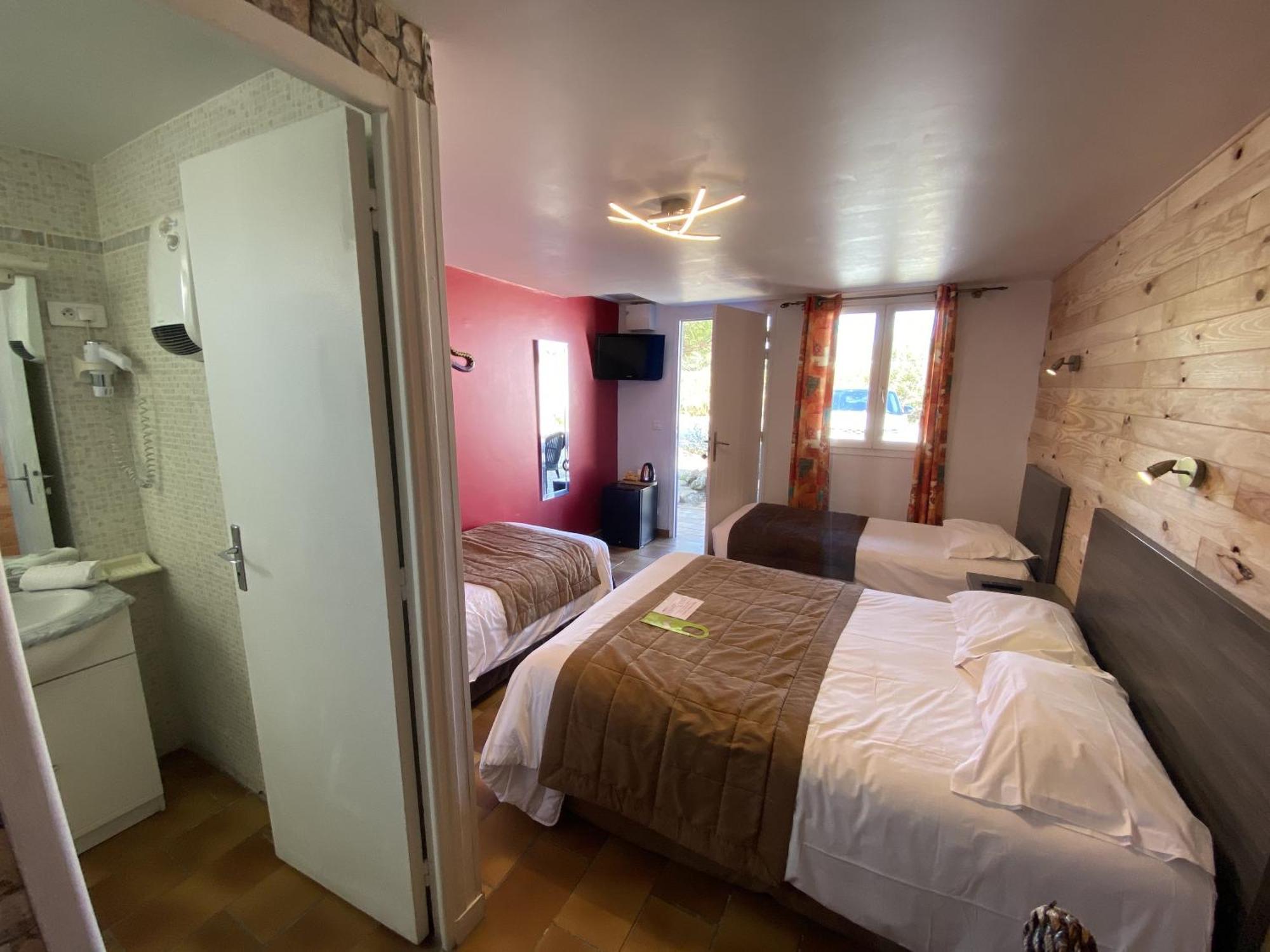 Hotel Des 4 Vents "Esprit Camargue" Aigues-Mortes Dış mekan fotoğraf